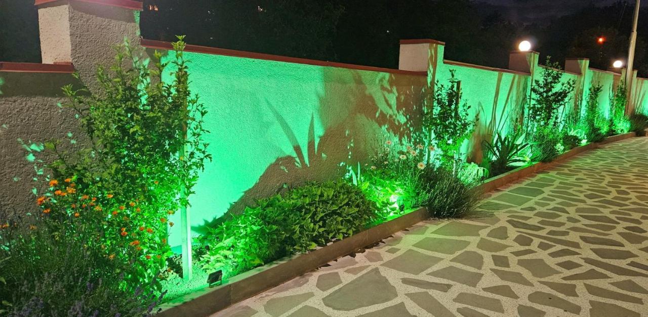 Sierra Hotel Tiflis Dış mekan fotoğraf
