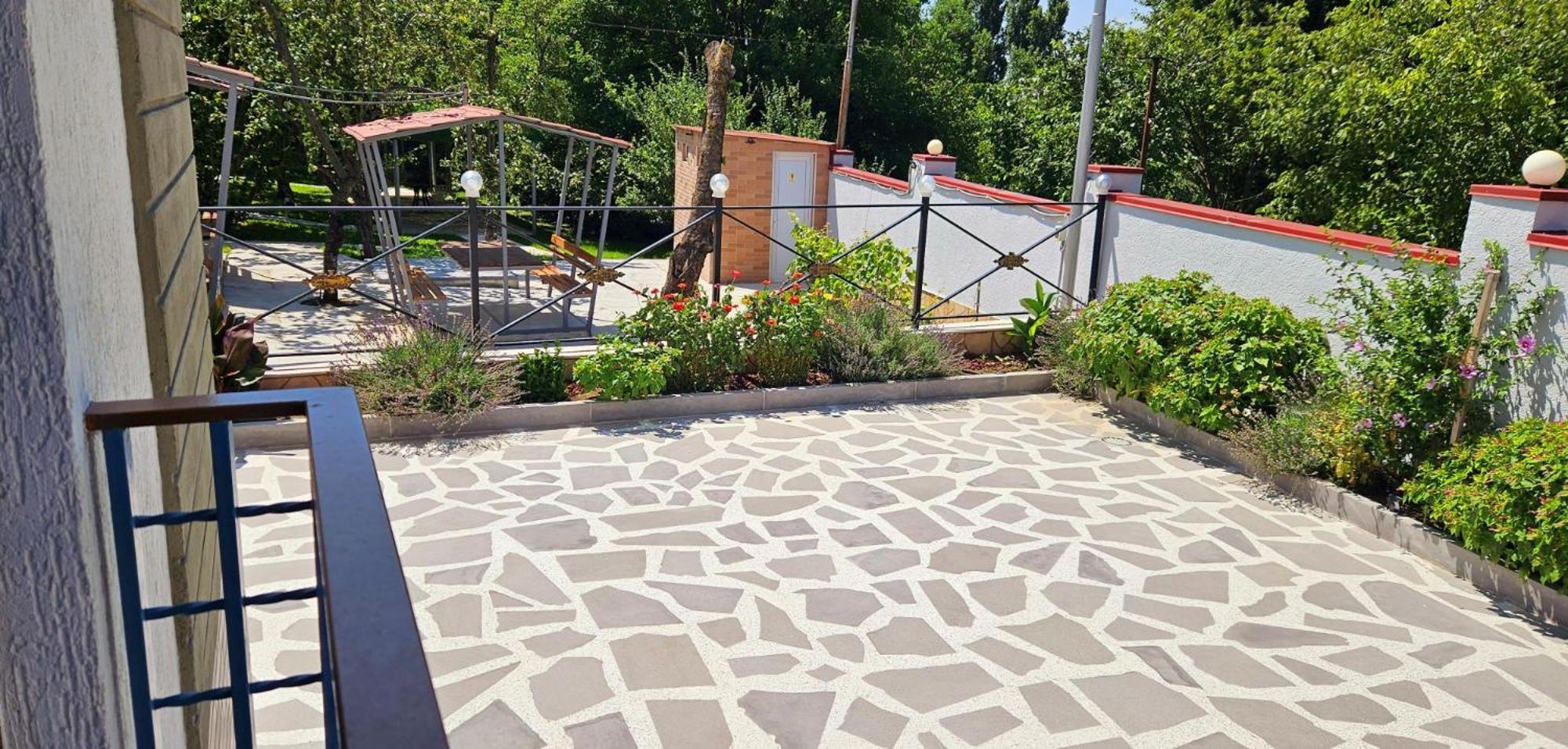 Sierra Hotel Tiflis Dış mekan fotoğraf