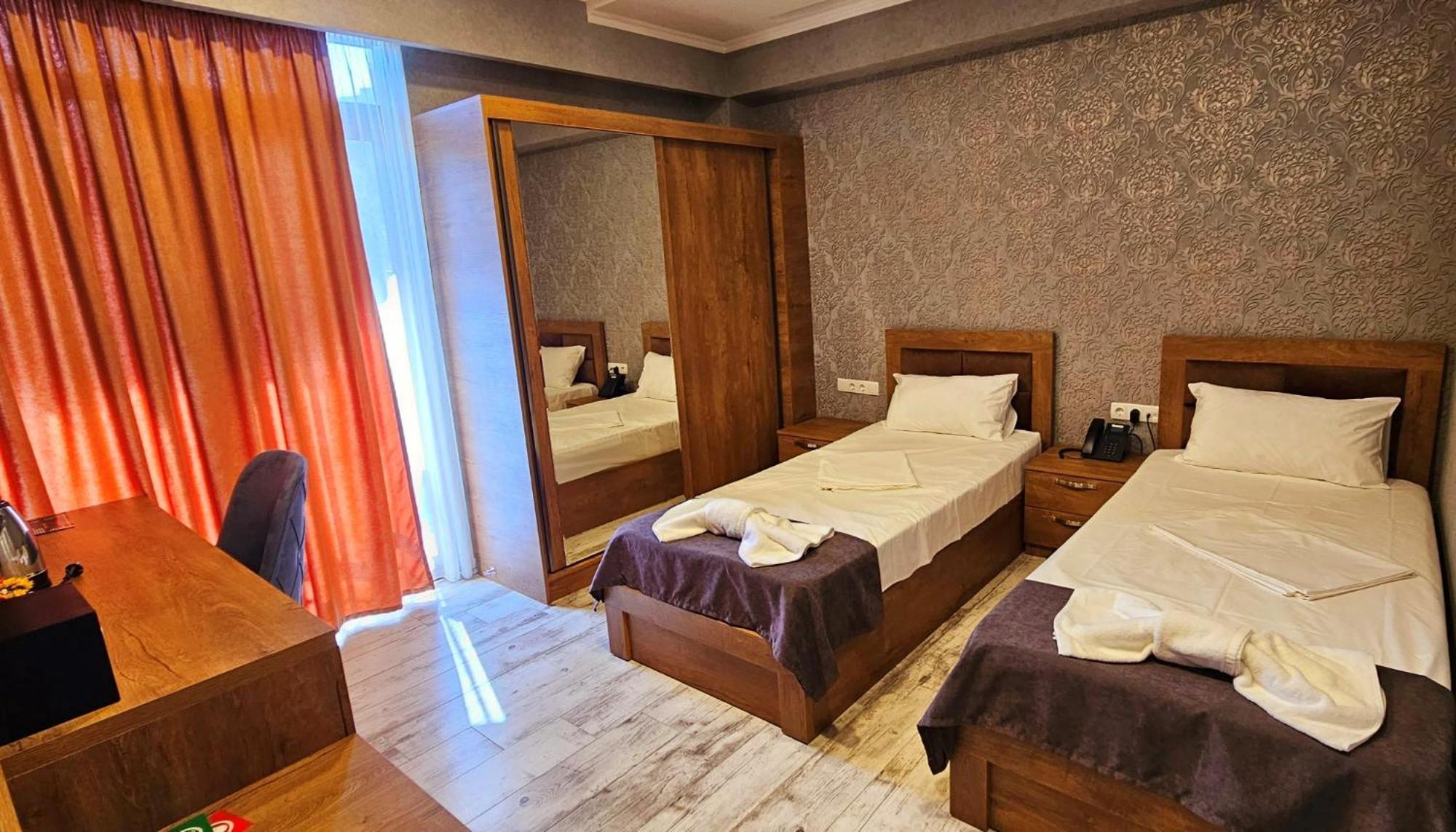Sierra Hotel Tiflis Dış mekan fotoğraf