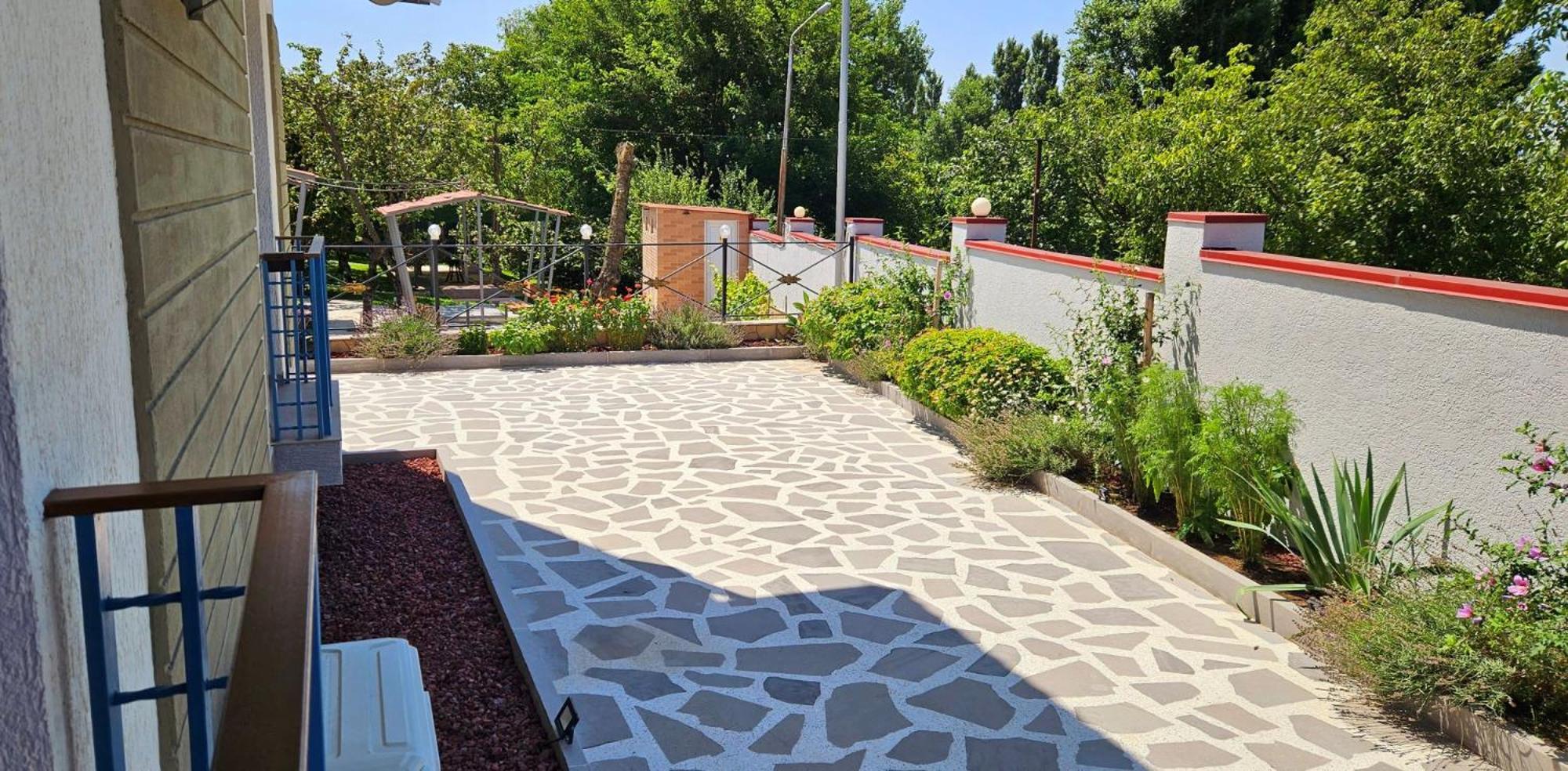 Sierra Hotel Tiflis Dış mekan fotoğraf